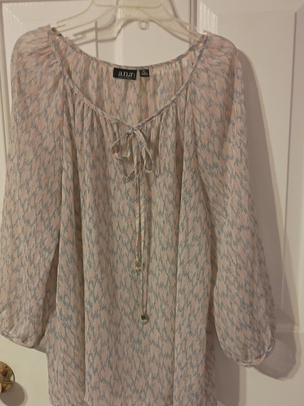 a.n.a Light Pink & Cream Tie-Neck Peasant Tunic